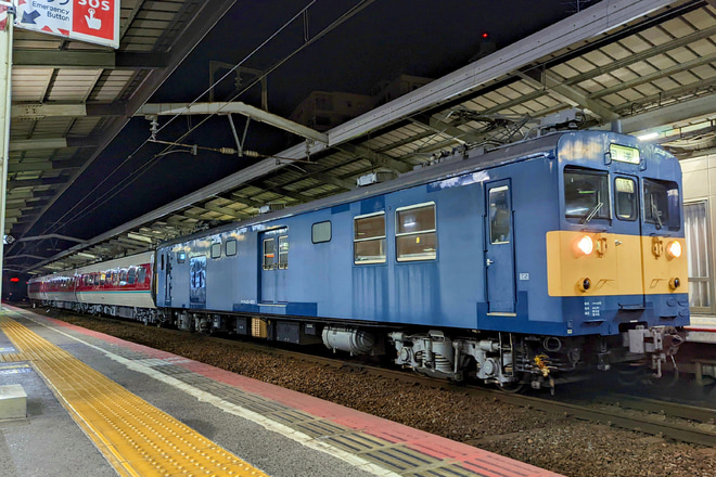 【JR西】381系3両後藤総合車両所出場回送を松江駅で撮影した写真