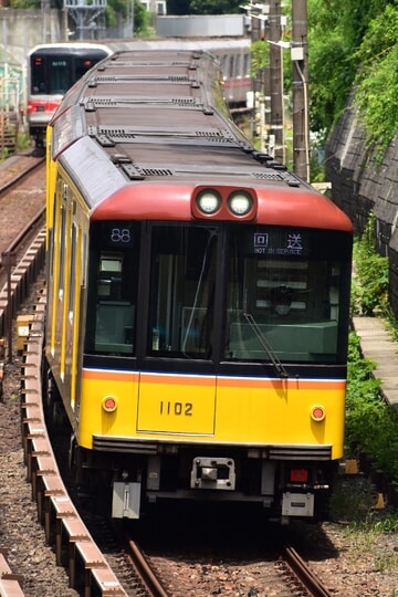 ライト付き 東京メトロ銀座線 1000系 (プラレール) - ホビー