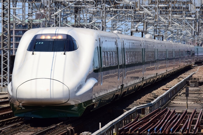 【JR東】E2系J66編成で「なつかしのあおば号」運転を大宮駅で撮影した写真