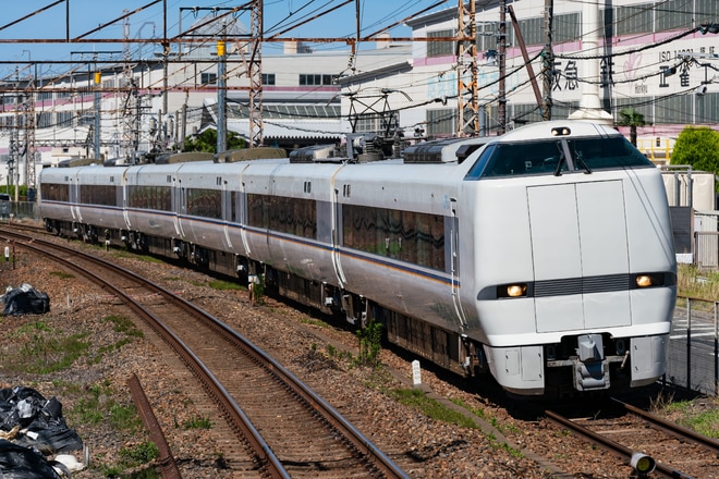【JR西】681系W04編成　吹田総合車両所構内試運転を岸辺駅で撮影した写真