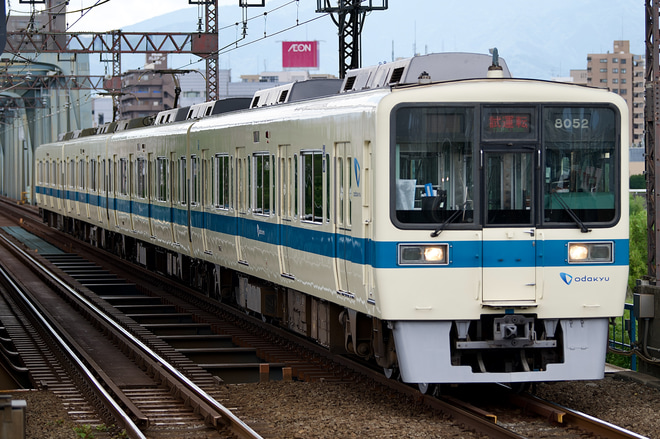 【小田急】8000形8052×4 車輪交換試運転を厚木駅で撮影した写真
