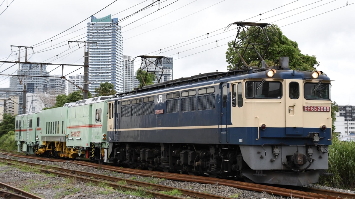 JR貨】EF65-2088牽引のマルタイ甲種 |2nd-train鉄道ニュース