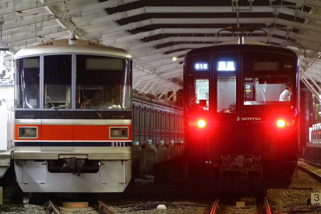 【相鉄】21000系21101×8(21101F)浦和美園へ深夜回送を奥沢駅で撮影した写真