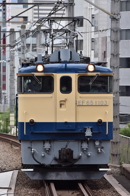 【JR東】EF65-1103使用 熱海試単を恵比寿駅で撮影した写真