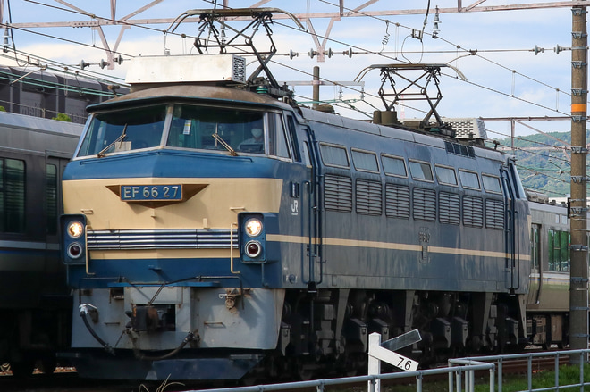 【JR貨】8865レにEF66-27が単機充当を高槻～摂津富田間で撮影した写真