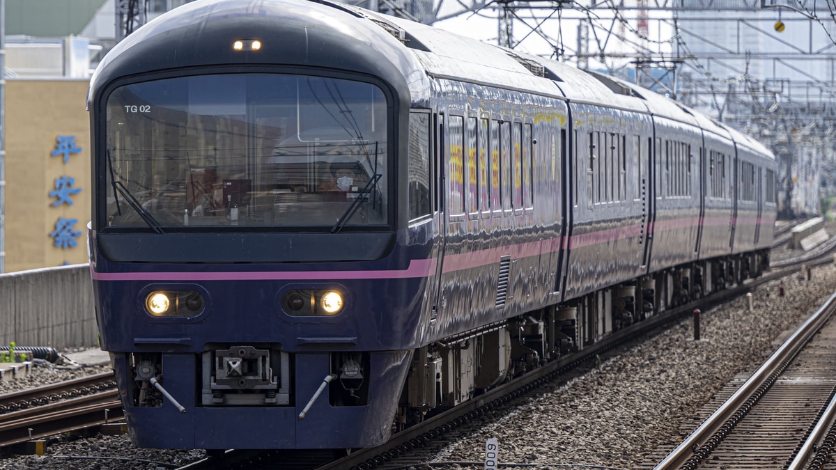 Amazon.co.jp: 国鉄型車両ラストガイド03[583系]05[485系]2冊組