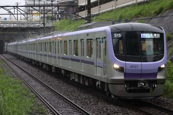 【メトロ】18000系18107F営業運転開始を青葉台駅で撮影した写真