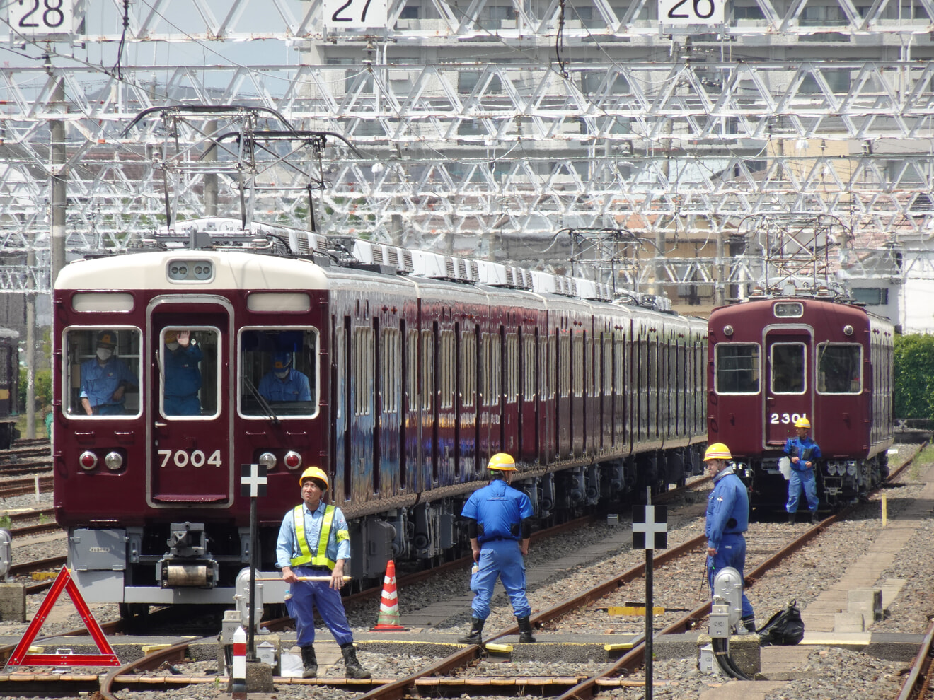 【阪急】7000系7004Fが誘導障害試験を実施の拡大写真