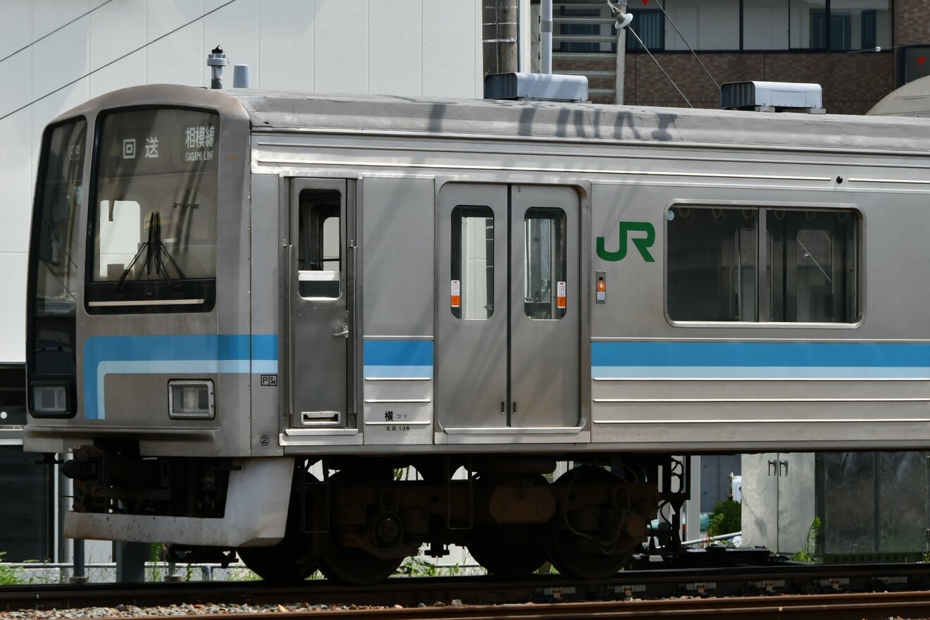 【JR東】長野総合車両センターにて205系R6/R9編成がクモヤに牽引され移動の拡大写真