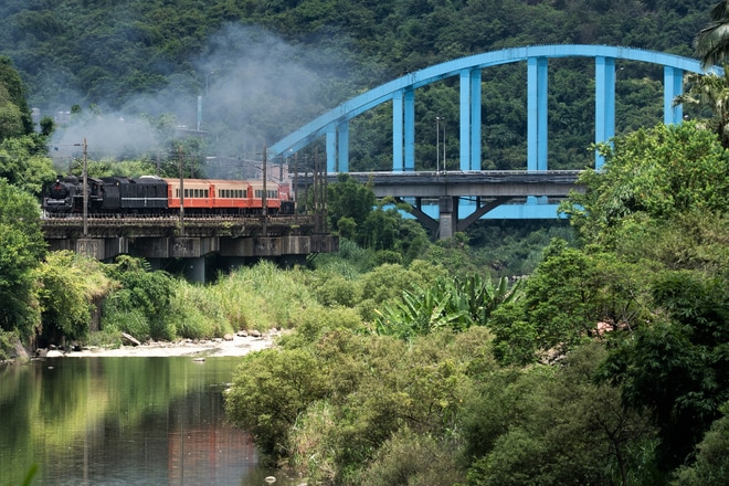 【台鐵】CT273(国鉄C57蒸気機関車と同形）試運転を八堵〜暖暖間で撮影した写真