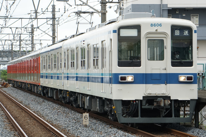 【東武】8000系81107F 南栗橋工場出場回送を花崎駅で撮影した写真