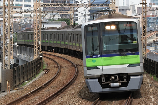 【都営】10-300形10-420F営業運転終了を京王多摩川駅で撮影した写真