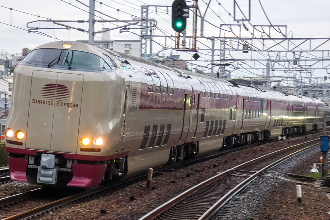 【JR西】特急「サンライズ出雲」91号が運転(2022夏)を垂水駅で撮影した写真