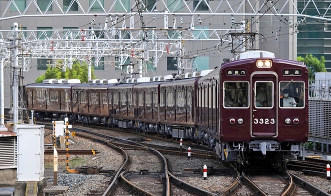 【阪急】8連で運用復帰した3300系3323Fが7連で運用にを不明で撮影した写真