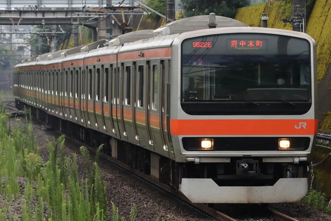 【JR東】「SUMMER SONIC 2022」開催に伴う臨時列車を東所沢駅で撮影した写真