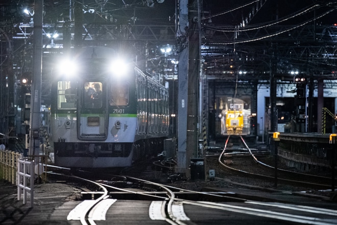【京阪】2600系2601編成のうち京都方3両廃車回送を不明で撮影した写真
