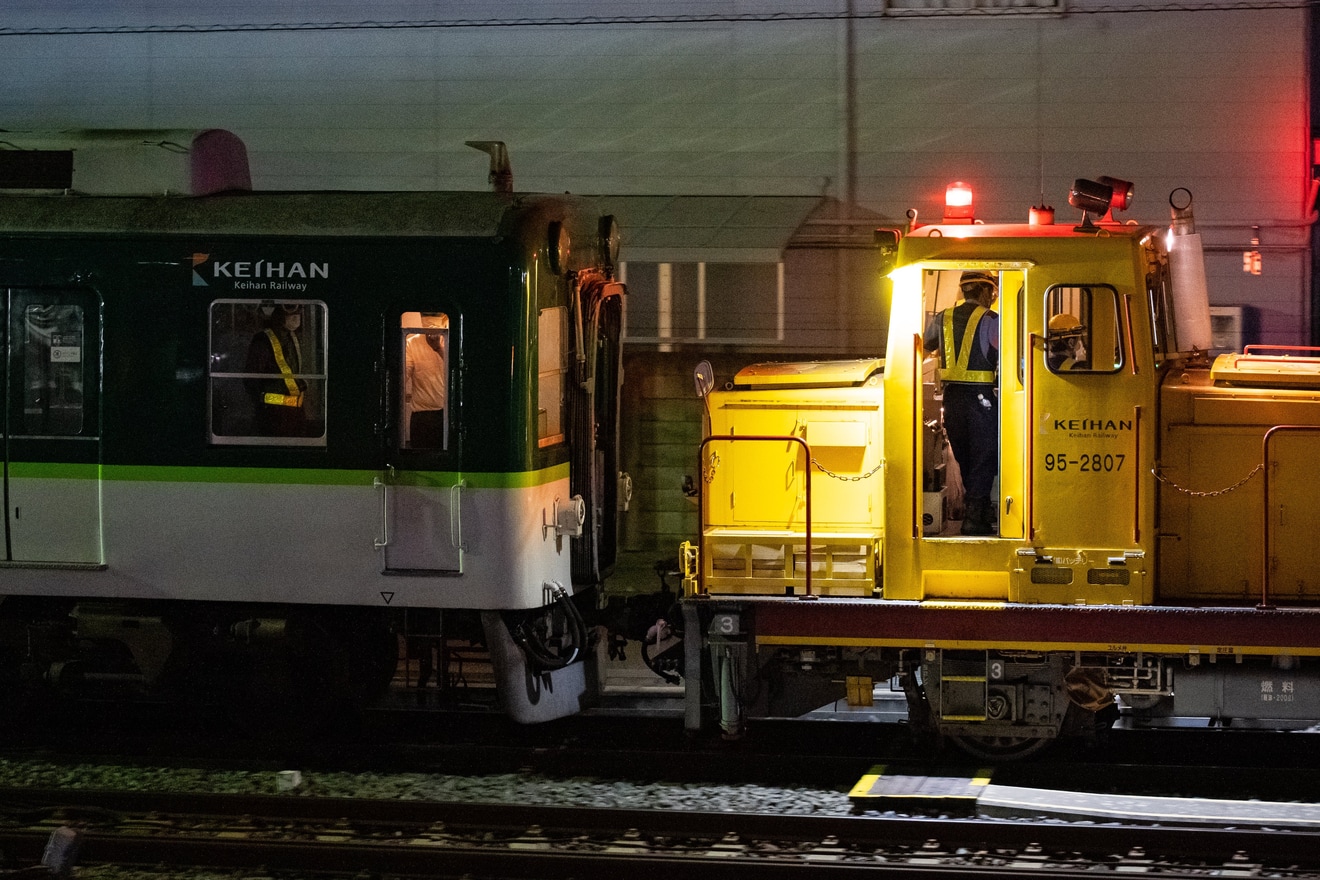 【京阪】2600系2601編成のうち京都方3両廃車回送の拡大写真