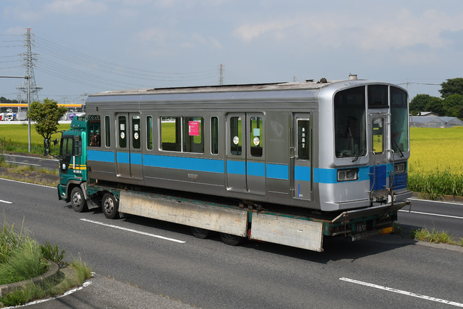 【小田急】1000形1254F小田原方2両搬出を加須市内で撮影した写真