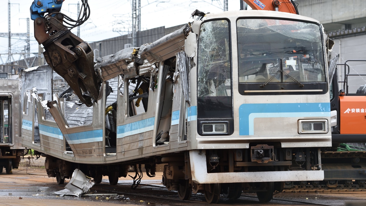 JR東】205系R4編成のクハ205-504が郡山総合車両センターで解体中 |2nd