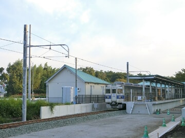 【熊電】移転後の御代志駅へ6000形6111編成が入線