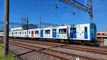 【近鉄】5800系DH01が「志摩スペイン村ラッピングトレイン」に