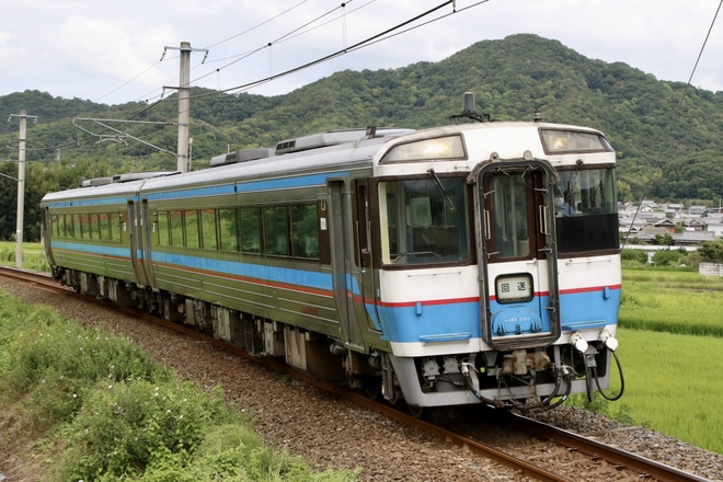 【JR四】キハ185系3100番台2両が予讃線を返却回送