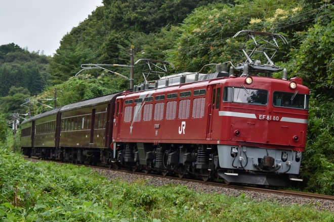 【JR東】EF81-80牽引で旧型客車3両が郡山へ回送