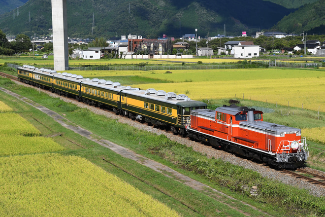 【JR西】「サロンカーなにわ『兵庫テロワール旅号』」ツアーを和田山～竹田間で撮影した写真
