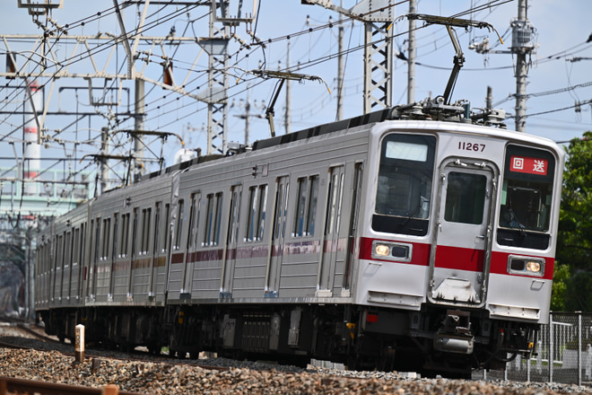 【東武】10030型50番台 11267F+11268F 団体臨時列車を竹ノ塚～西新井間で撮影した写真