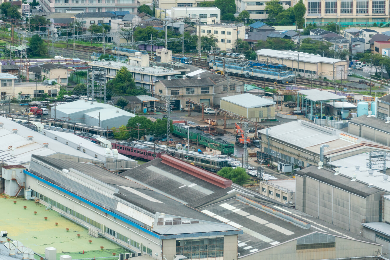 【JR西】115系R1編成 吹田総合車両所本所の解体線への拡大写真