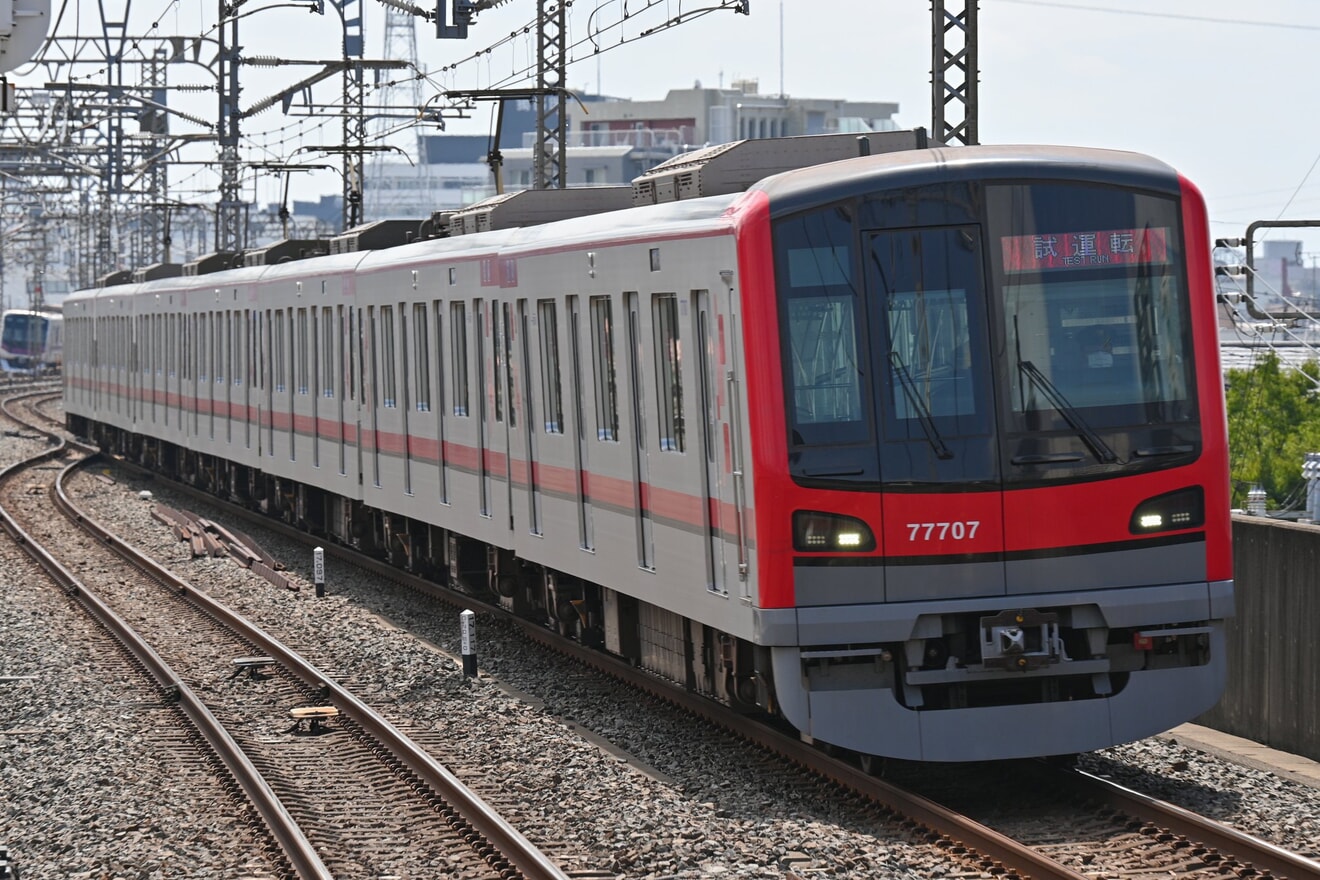 【東武】70000系71707Fが試運転の拡大写真