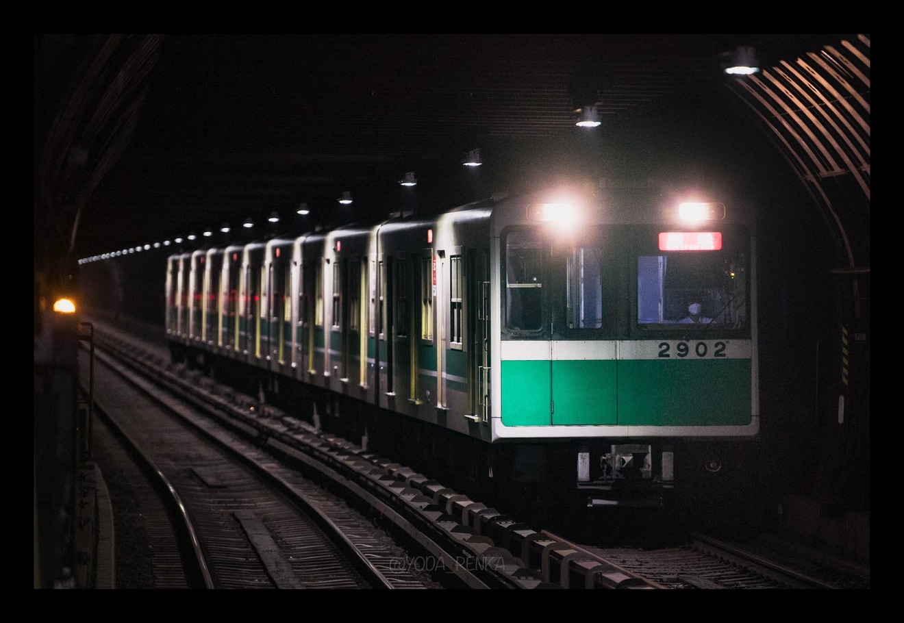 【大阪メトロ】20系2602F緑木検車場へ回送の拡大写真