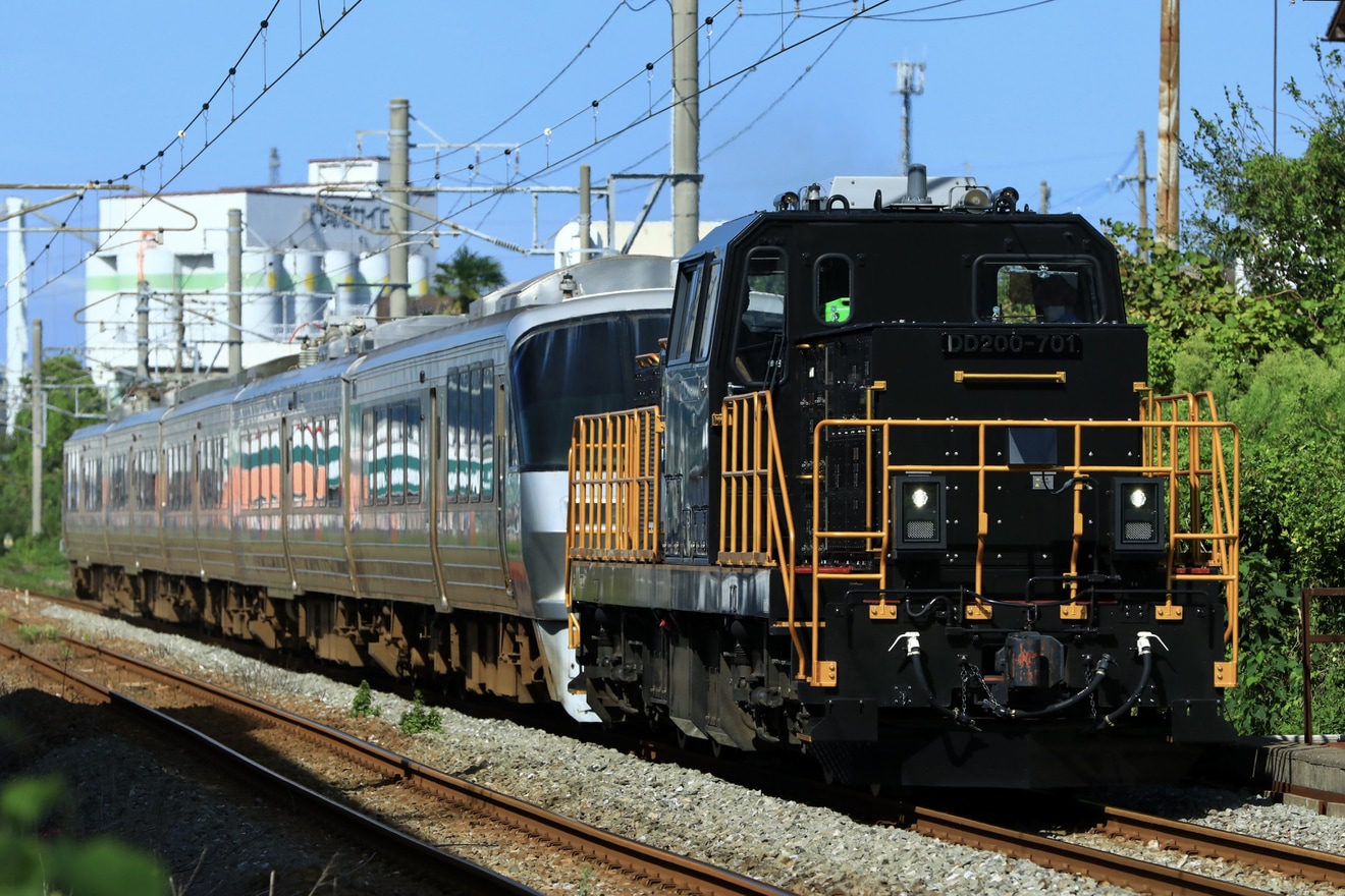 【JR九】783系CM4編成DD200-701牽引で廃車回送の拡大写真
