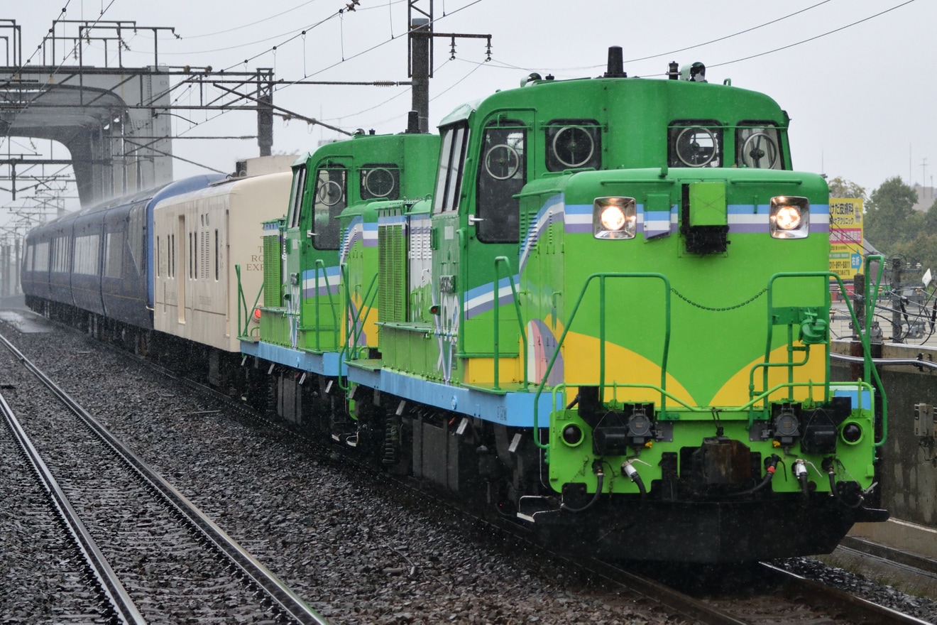【JR北】伊豆急行『THE ROYAL EXPRESS』の2022年最終運行がノロッコ塗装の機関車で運転の拡大写真