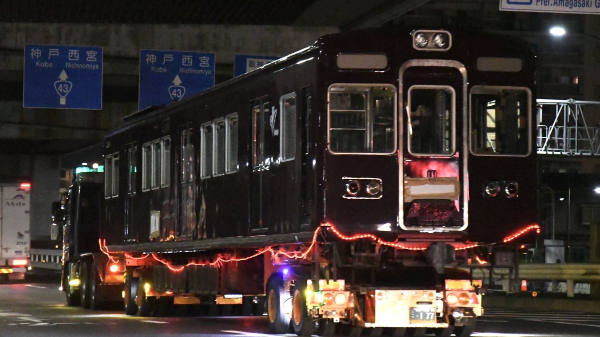 阪急電車3300系　電力増幅器　鉄道部品　鉄道廃品 阪急】3300系3324Fが廃車陸送 |2nd-train鉄道ニュース
