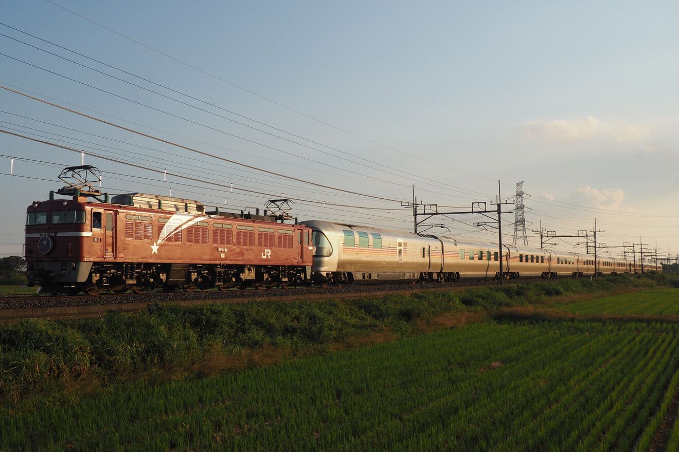 【JR東】EF81-98牽引青森行きカシオペア紀行運転(202209)の拡大写真