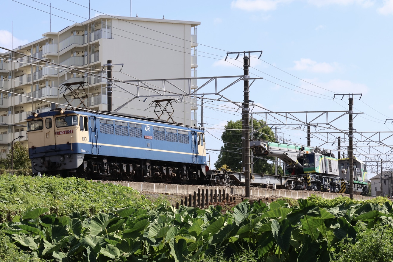 【JR貨】鉄道クレーン車甲種輸送の拡大写真