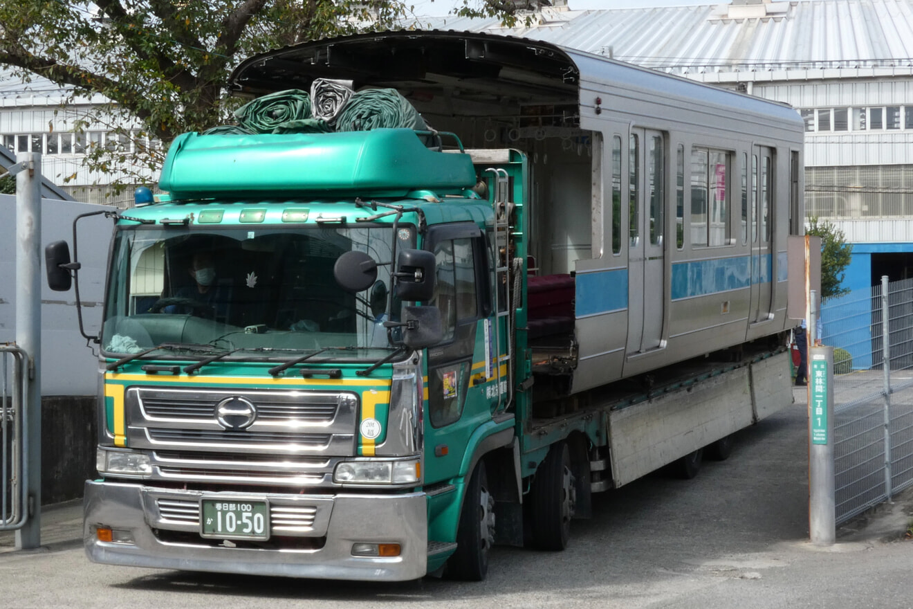 【小田急】1000形1251×6(1251F)小田原方2両 廃車・搬出の拡大写真