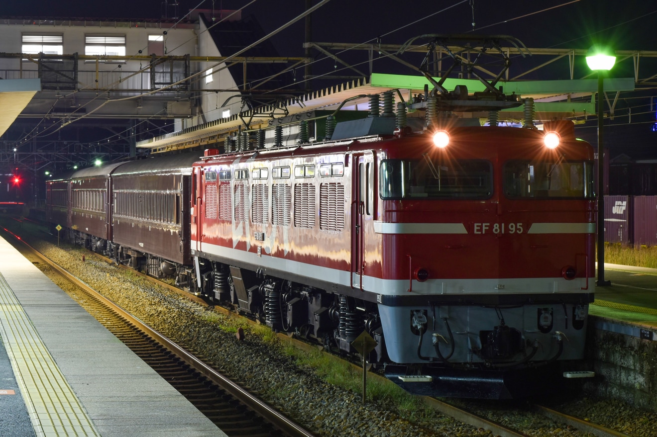 【JR東】「再会、只見線」使用旧型客車返却回送の拡大写真