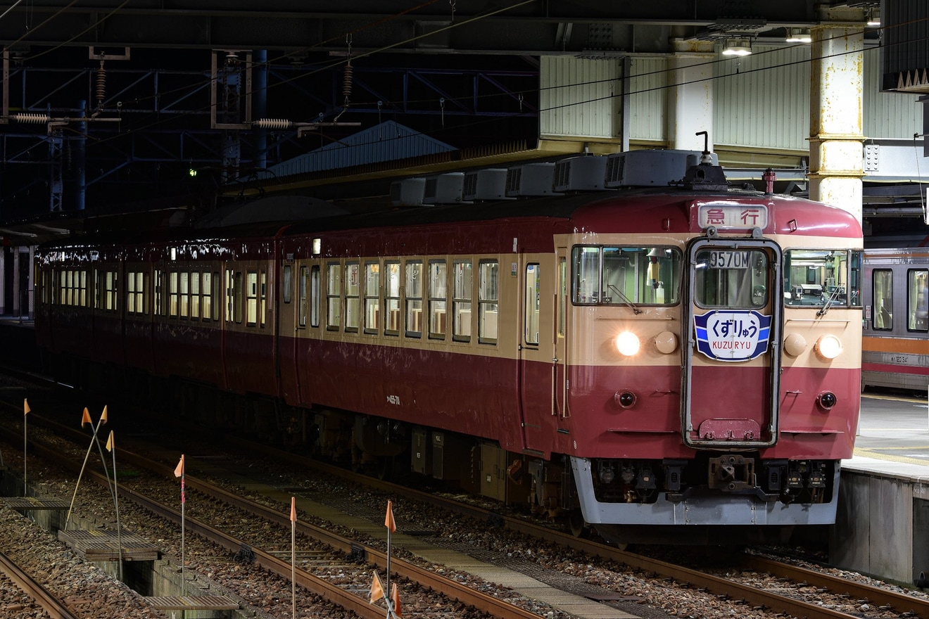【トキ鉄】413系W01編成交番検査で富山へ(202210)の拡大写真