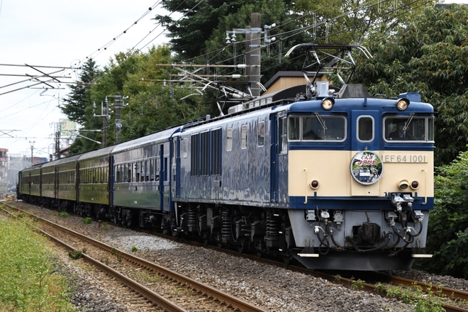【JR東】青色の旧型客車「スハフ42-2234」が営業運転開始を不明で撮影した写真