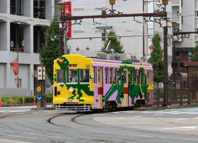 【豊鉄】モ3200形3203号が豊橋まつりに向けて花電車にを不明で撮影した写真