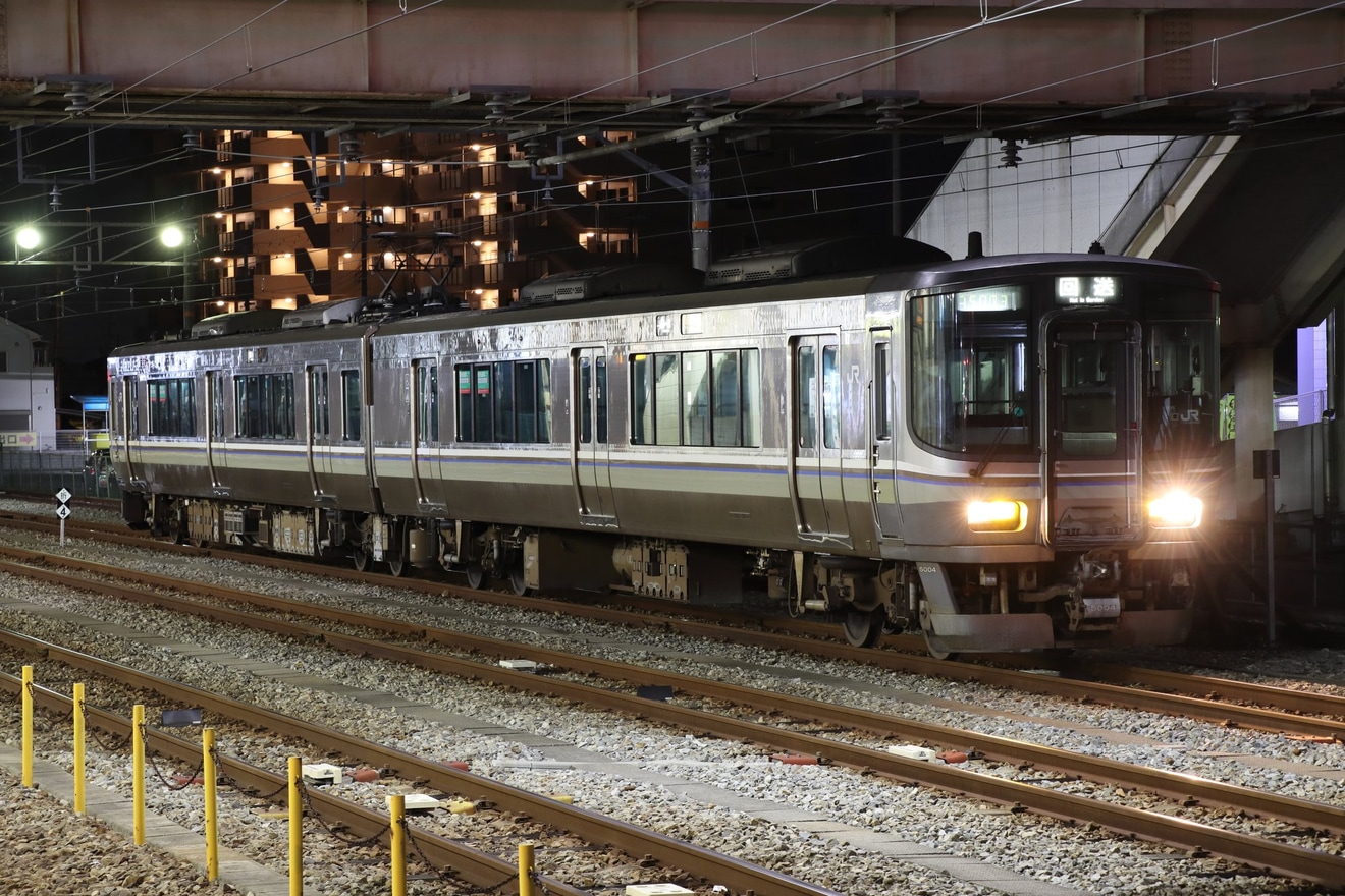 【JR西】223系P4編成網干総合車両所出場回送の拡大写真