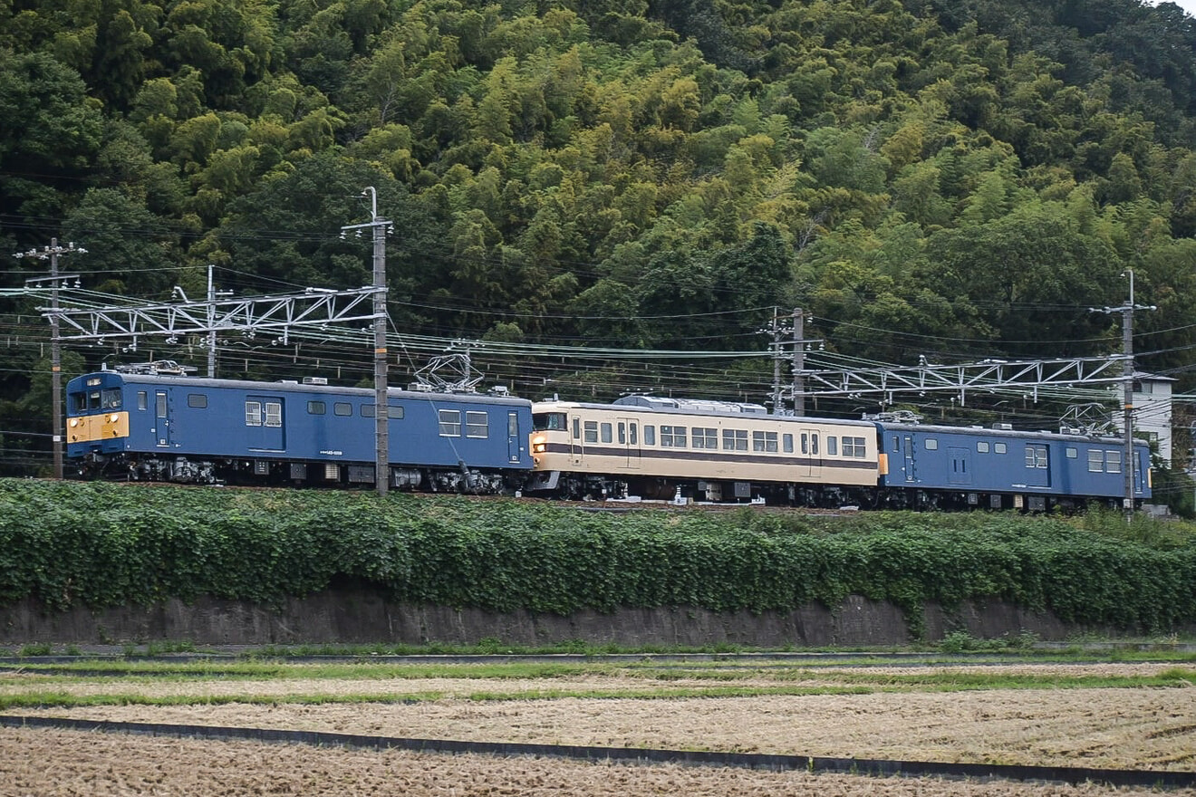 【JR西】クハ117-1 保存車両方転回送の拡大写真