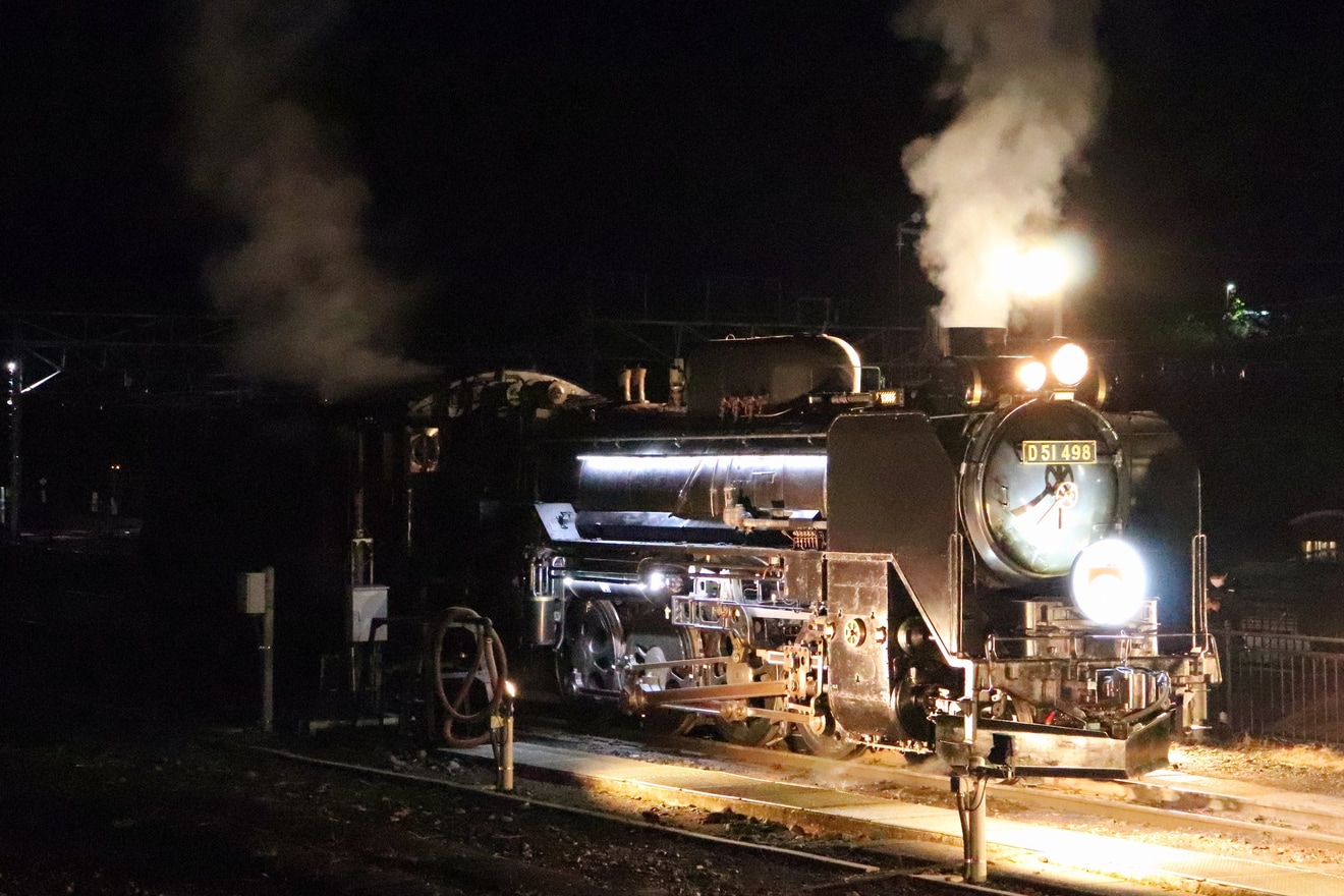 【JR東】快速「夜汽車鉄道百五十年号」運行に合わせたライトアップイベントの拡大写真