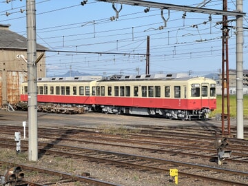 【ことでん】ことでん開業111周年記念「1080形復刻塗装運行」が編成で姿現す