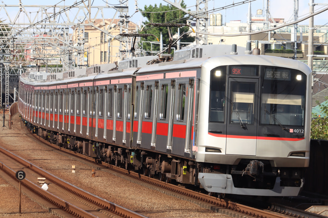 【東急】5050系4112F(Q-SEAT車組み込み) 試運転を多摩川駅で撮影した写真