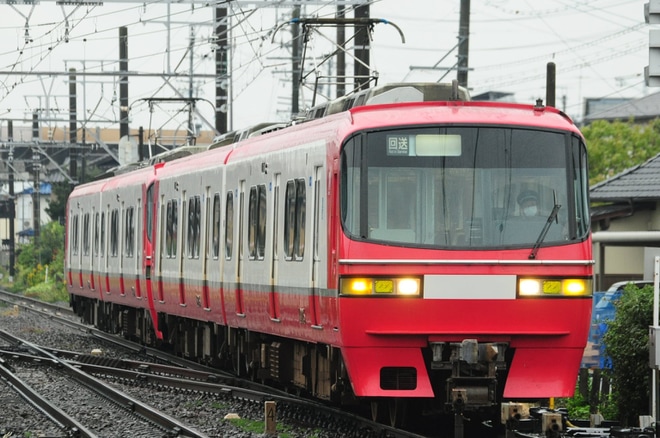 【名鉄】犬山線で1800系重連回送を扶桑駅で撮影した写真