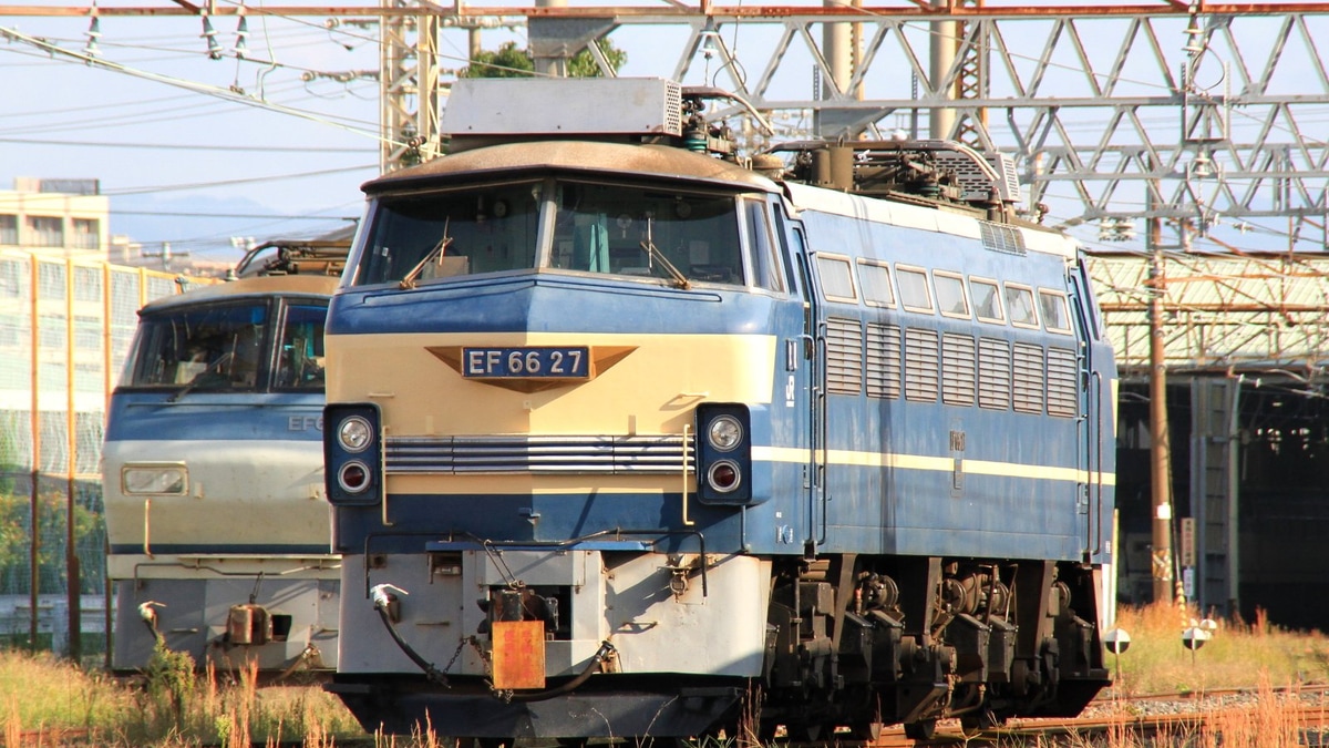 EF66 27番を撮りに出羽公園に集まった撮り鉄さん達と・え
