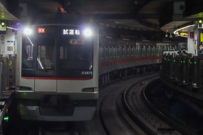 【東急】5050系5175F試運転を渋谷駅で撮影した写真